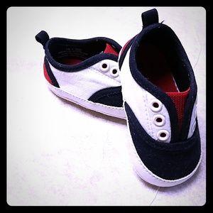 OLD NAVY baby shoes